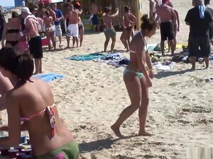 Beach Party Fuck Porn Beach Party Babes At A Big Beach Party Jpg