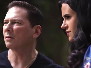 Pareja pilló a la monada Haley Reed en el acto