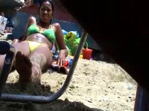 Morena en la playa