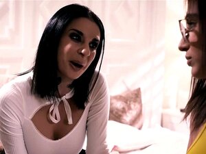 Abella Angel - Porno @ TeatroPorno.com