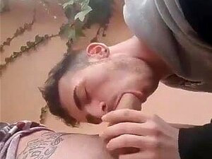 Observa a esta linda satisfacer sus deseos