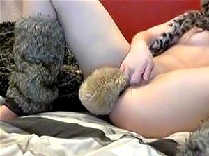 Mujer Amamantando Gato