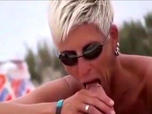 Public Nudity - Porno @ TeatroPorno.com