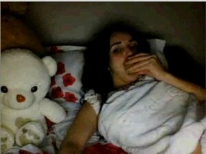 Mira esta caliente amateur rusa presumiendo de sus