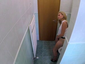 Lady Blonde - Porno @ TeatroPorno.com