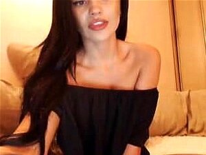 Chica Mikky hermosa con bonitos 2
