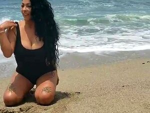 Vanessa Valencia - Porno @ TeatroPorno.com