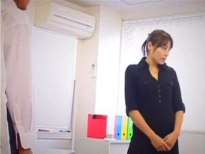 Japanese Secretary - Porno @ TeatroPorno.com