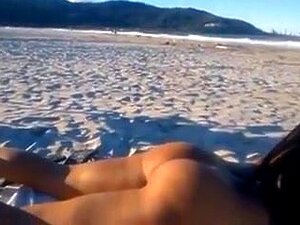 Me f a dos turistas en la playa vídeos porno Cogiendo A Escondidas En La Playa Porno Teatroporno Com