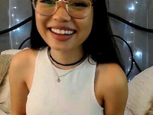 Chica Nerd - Porno @ SiteDeSex.com