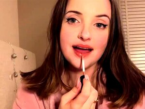 La linda chica de 19 años