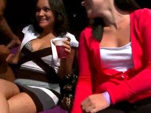 Pagala Deuda La Mujer - Porno @ TeatroPorno.com