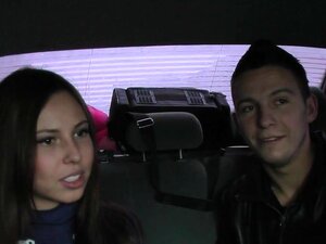 Mayor Argentino Chupando Pija En El Auto - Porno @ TeatroPorno.com